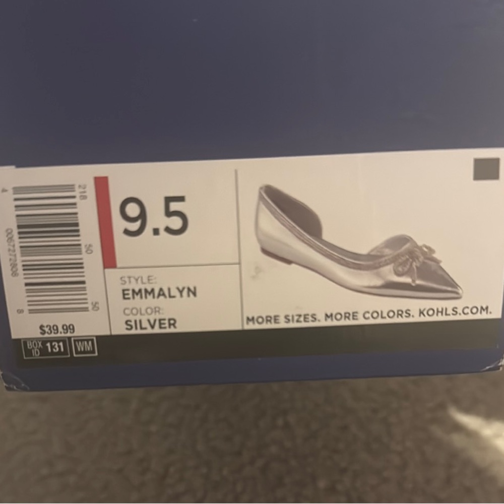 NEW Silver dress flats with Bow Detail - Picture 3 of 5